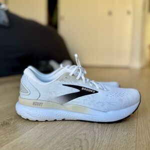 Brooks Ghost 16 men’s shoe
